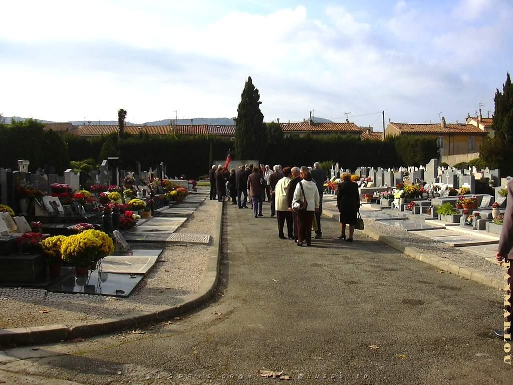 MARSEILLE 2009 LA TOUSSAINT CIMETIERE DE MAZARGUES   (1).JPG